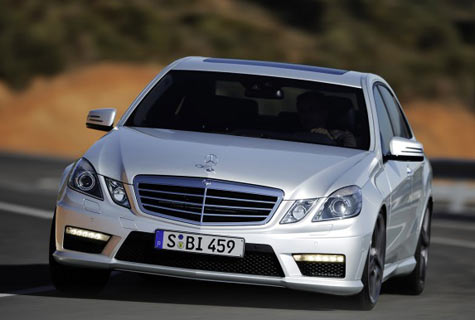 E63 AMG 2010, “sao” sap ra mat cua Mercedes VN